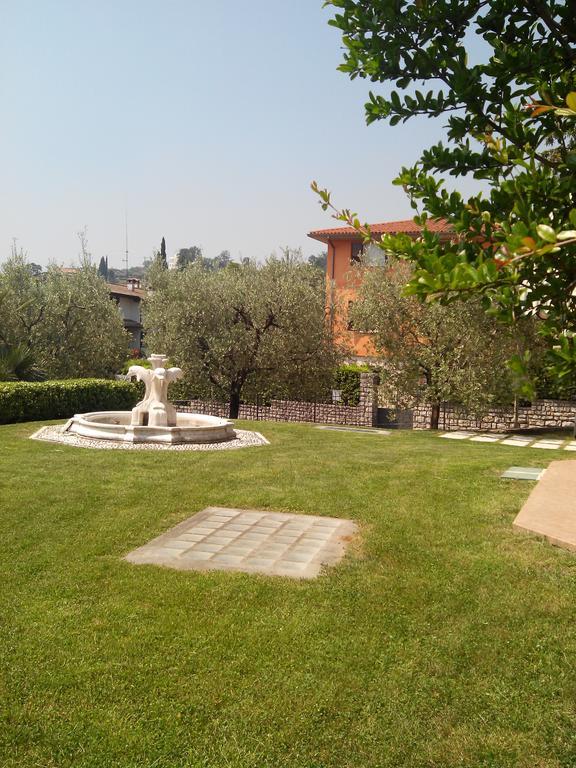 Casa Silvia Apartment Padenghe sul Garda Ruang foto